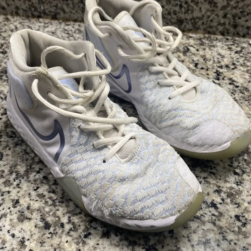 Nike KD Trey 5 VIII